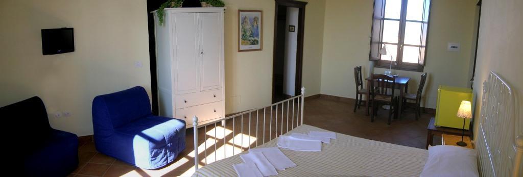 Farmstay La Morella Battipaglia Bagian luar foto
