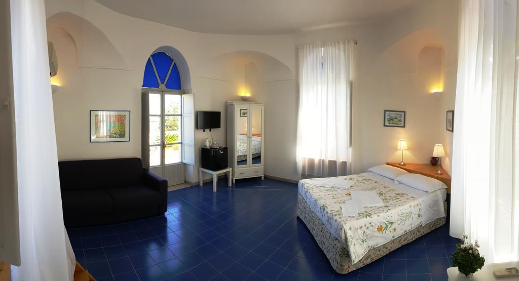 Farmstay La Morella Battipaglia Bagian luar foto